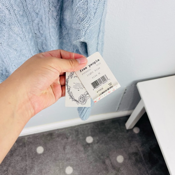 Free People Complex Chunky Cable Knit Light Blue Turtleneck Sweater Medium - Picture 4 of 7